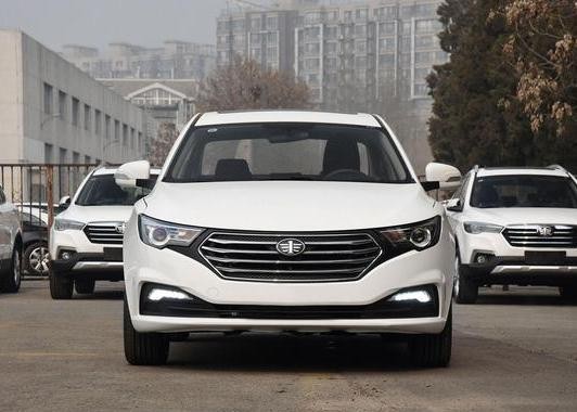 这两款车顶配才不到10万，不必省吃俭用，也能买的起