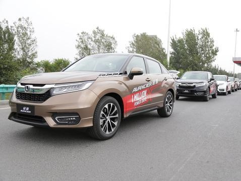 挑战S型路线冠道赢的超完美 冠道试驾体验武汉站