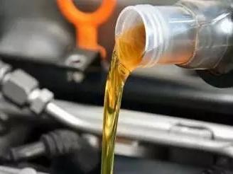 谁看谁明白 自己换机油就是这么简单