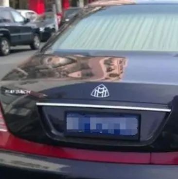 马云还没出名时这位温州首富就开上迈巴赫62S，他是何方神圣？