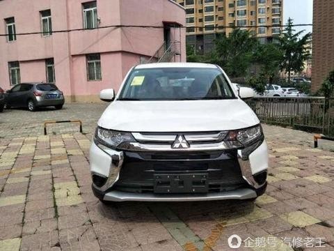 三菱欧蓝德，比本田CRV都便宜，售价仅15.98万起，为何不堪一击