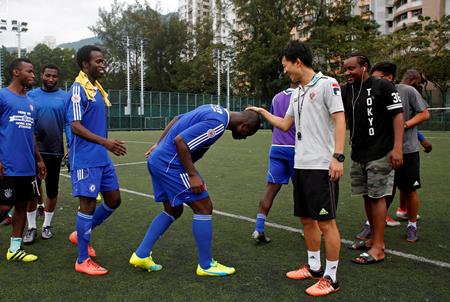 香港黑人足球队 足球让这些非洲难民找到归宿