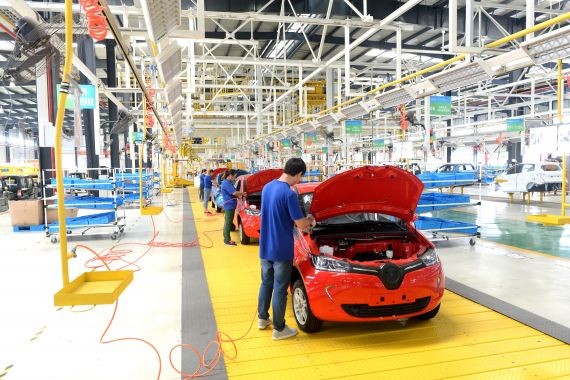 美媒：中国打造全球最大电动汽车市场