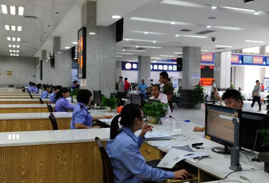 没装就罚500?明年起全国车辆开始普及电子车牌!