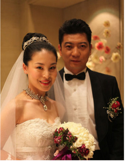 汤唯前男友,打拼20年不红,如今《羞羞的铁拳》里演马丽的父亲