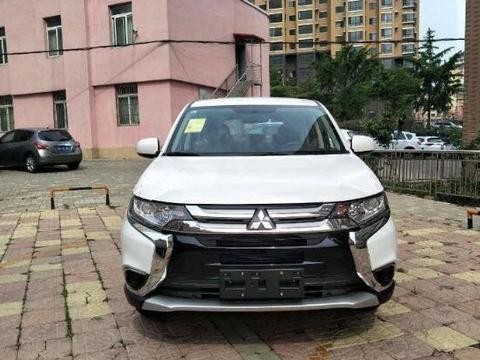 三菱欧蓝德，比本田CRV都便宜，售价仅15.98万起为何不堪一击