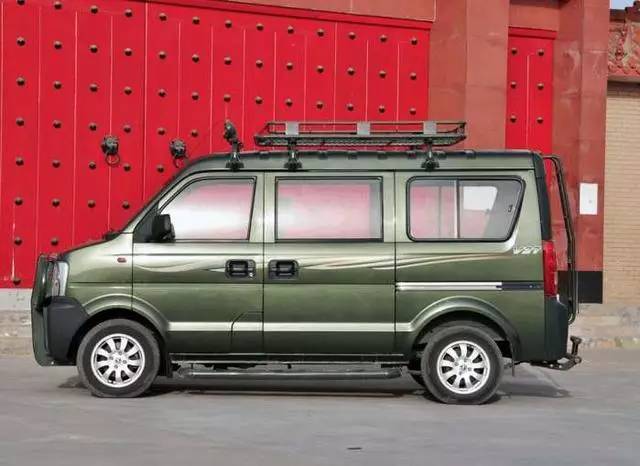 国内仅存的四驱面包车!越野性超过很多SUV,被人称为小悍马!