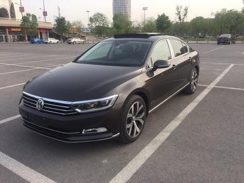 岳母让我提阿特兹，我却怒提这辆大众，结果女朋友直接甩我一耳光