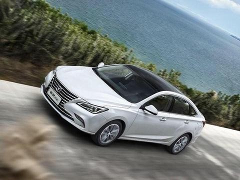 长安睿骋CC实车亮相！13万的价格30万的外观，你接受吗？