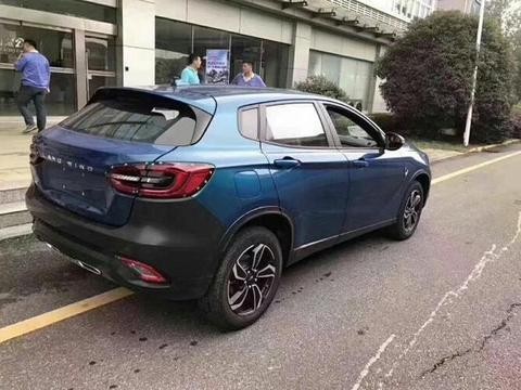 陆风版奔驰，跟奔驰GLA一模一样，仅售6万，奔驰真是倒了大霉！