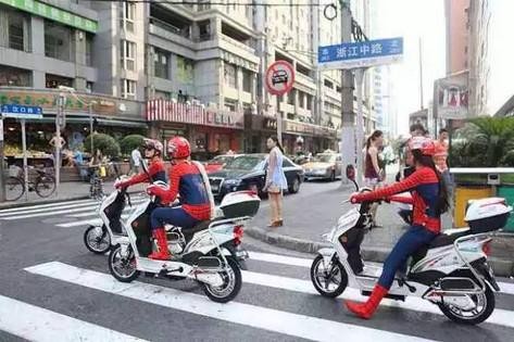 神出鬼没的“马路杀手” 许多车都不敢靠近 司机称：看到头都大
