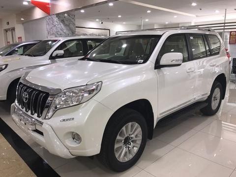 17款霸道4000中东版浪动力霸气越野SUV