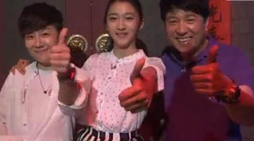 同样是亲妈生,关晓彤和姐姐关晓丹差距是有多大?