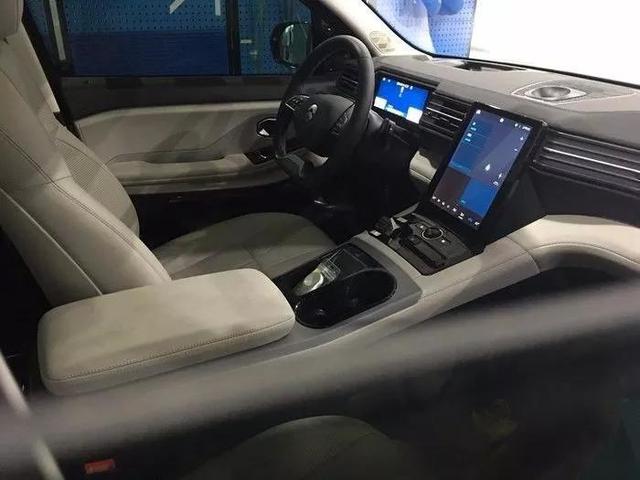 定位于中大型SUV的蔚来ES8,将于12月16日上市