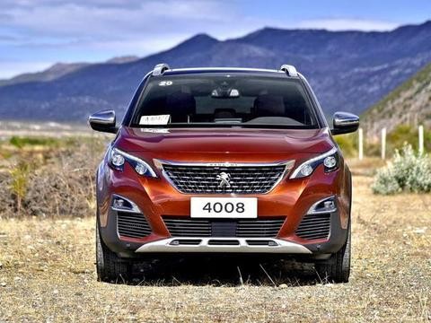 外观精致不输汉兰达，内饰设计屌炸天，风标致4008厉害了