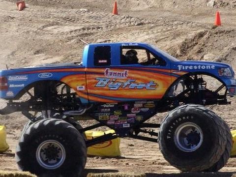 壳子就值500万！土豪“大脚怪”车主用它来改装！