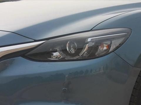 年轻人看啥迈腾，三大件全纯进口，18万上路操控媲美宝马3系