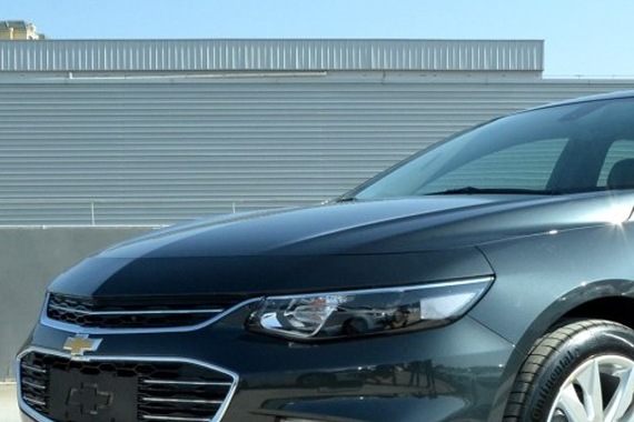 跑车外观+大空间+4万多优惠！如此实惠的中型车除了它也没Sei了