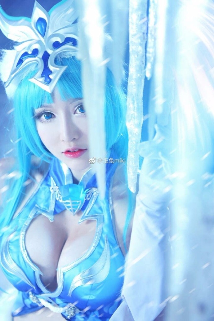 王者荣耀Cos王昭君,王者荣耀cos乞巧织情 王者荣耀cosplay:最有气质的王昭君cos,冰晶美女,尤其
