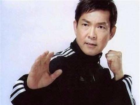 “他”和成龙洪金宝齐名，今60岁坐拥豪车，嫁女轰动整个娱乐圈！