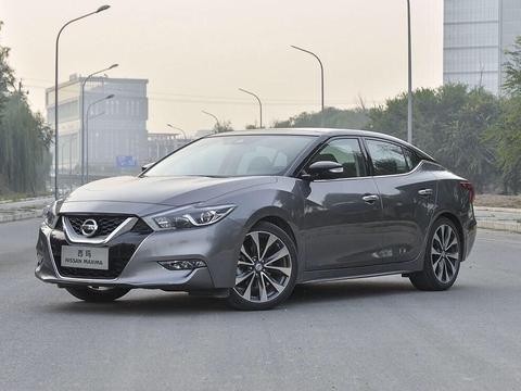 冷门车也能买！大号的“蓝鸟”真不错，比阿特兹更轿跑！