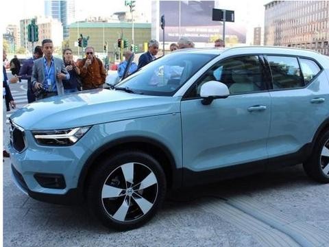 领克01还没消停，吉利全新车型已公布，有它不买奔驰GLA