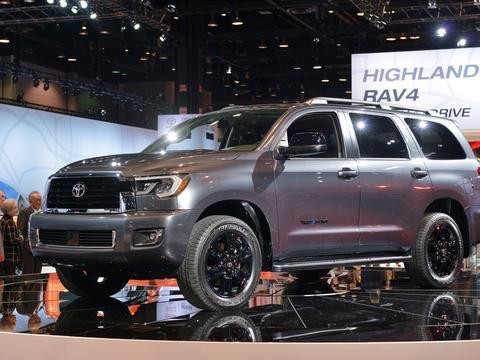 不把路虎放眼里的丰田大块头，造型用7年，国内三倍价格也有人买