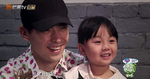 《爸爸去哪儿》小山竹与Jasper生病待遇大不同,剧组这么现实?
