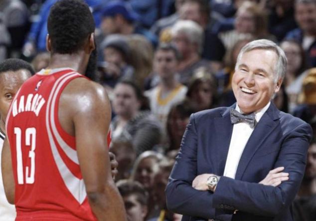 真戏精?在批哈登非领袖之前,姚明也是麦克海尔