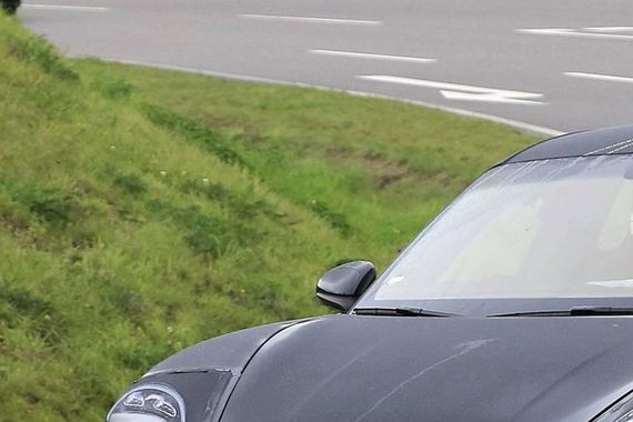 10 亿欧元玩个大的，保时捷纯电动车族即将到来