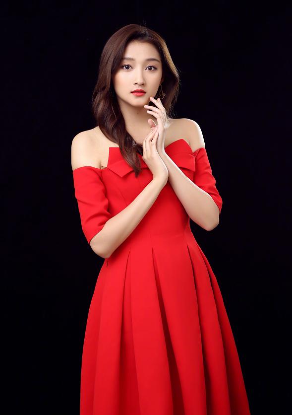 鹿晗关晓彤微博公开恋情,工作室已证实!粉丝:你