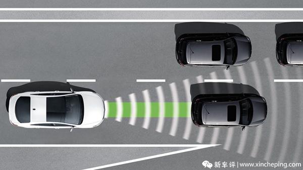 一汽大众CC实拍:颜值轿跑实力派,安全与科技并行