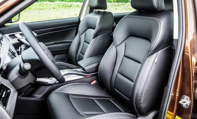 敢和合资车叫板的“最美SUV”吉利博越,销量刹不住,吊打GS4