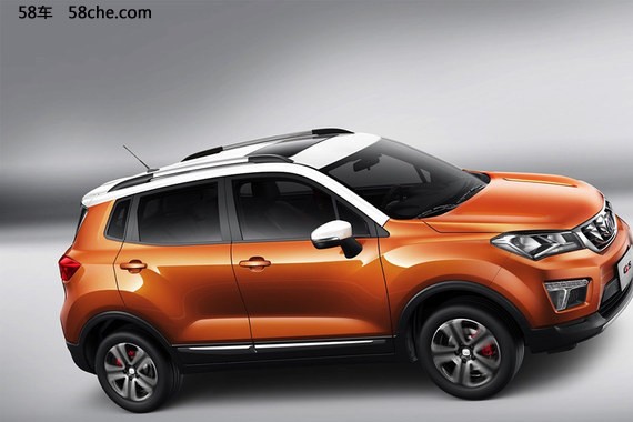 长安CS15天窗版上市 售价6.64-7.54万元