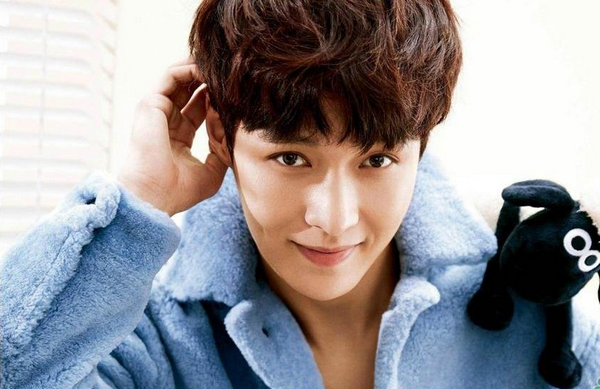 张艺兴《SHEEP》唱片成绩惊人 成功进军世界排名Top 10