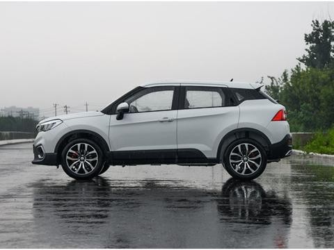 中华V3与东南DX3哪个性价比高？