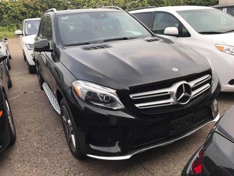 奔驰GLE400美规版运动元素完美结合于车身