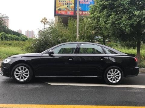 家人让我买宝马X5，最后我提了这台车