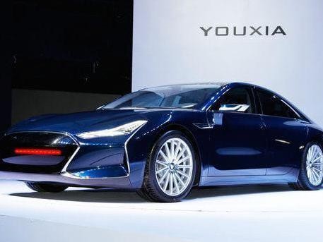 首款互联网电动轿跑，可续航500公里，5秒可破百，直接对标特斯拉