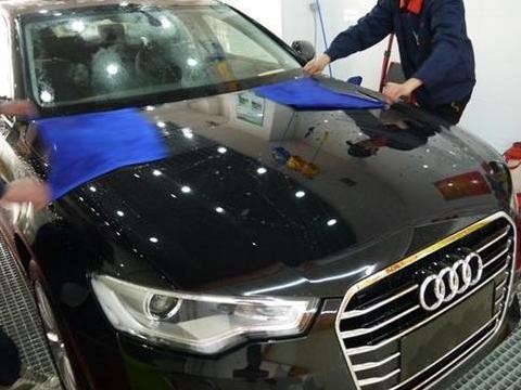 在家洗完车，一定要记住“三擦干”否则不仅白洗了还伤车