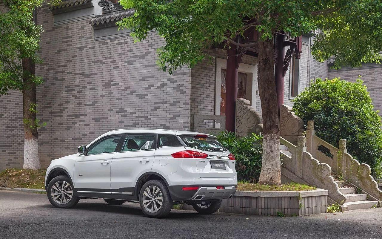 真的敢和合资车叫板! 吉利博越当之无愧, 销量更要刹不住了