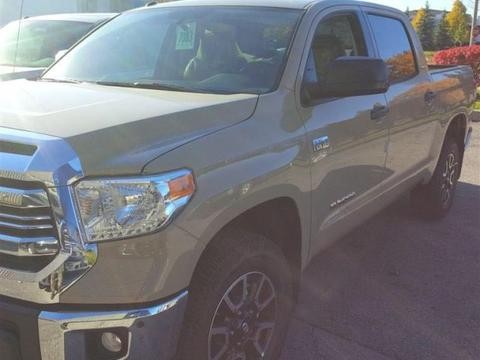 17款丰田坦途皮卡TRD超强马力越野长途旅行首选