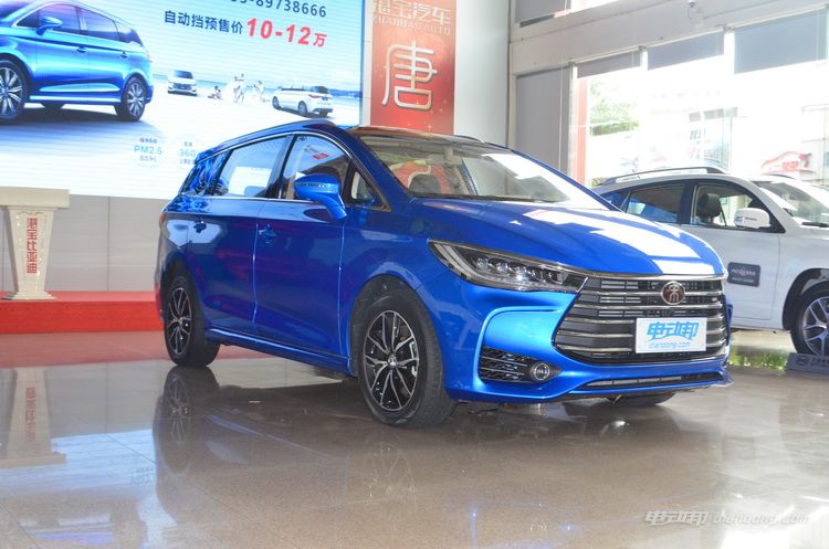 新能源版本更具未来,比亚迪宋MAX竞争力分析