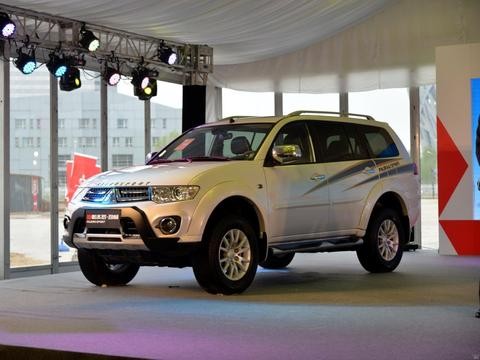 除了越野性能超群 这款车其他方面也很不错