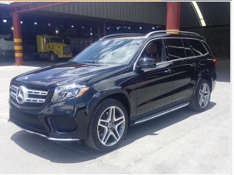 18款奔驰GLS500美规版是奔驰GLS系中的运动健将速度之王