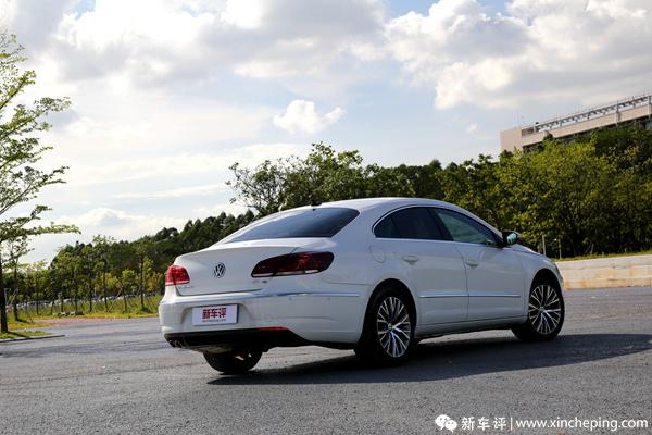 一汽大众CC实拍:颜值轿跑实力派,安全与科技并行