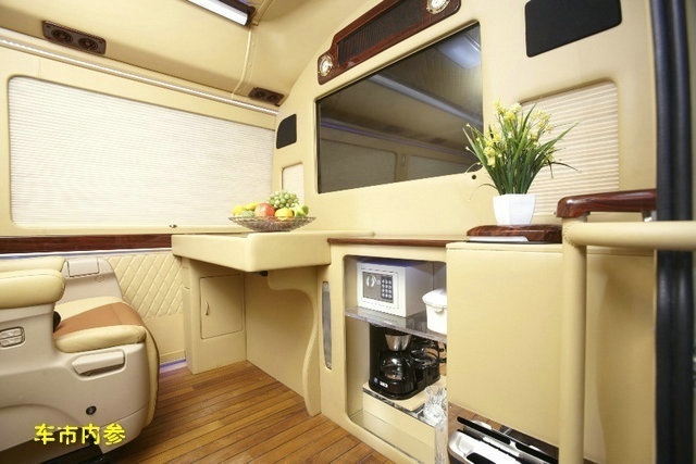 我国销量第一的中巴车,为什么老板却喜欢坐这款车?