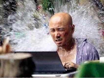 吉利领克秒杀了WEYvv7, 起步价很贵, 给老铁们浇了一盆冷水