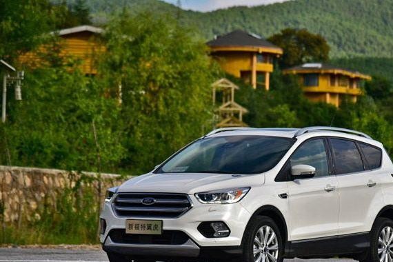 鹿晗恋上关晓彤啦！还不承认颜值的重要性？看全新途胜对比翼虎！