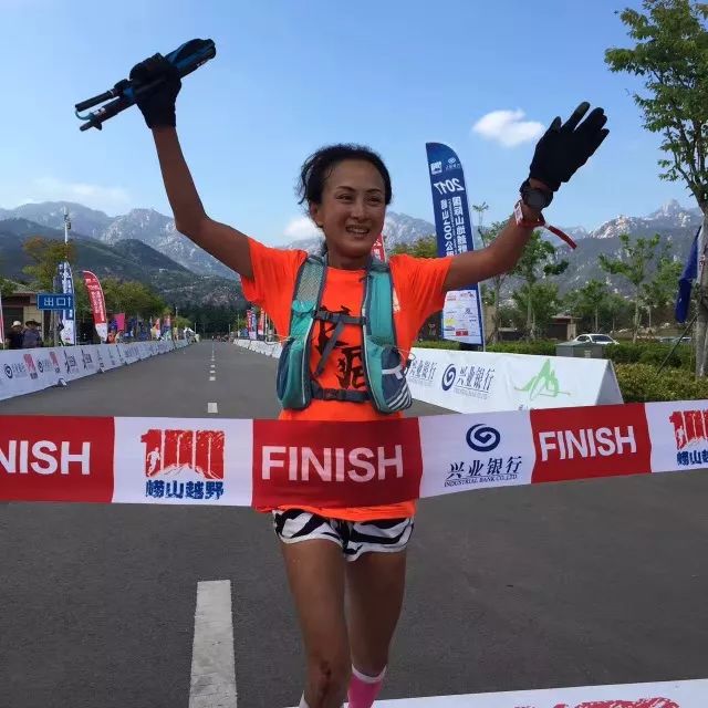从跑步机到UTMB,女神小卡背后的故事